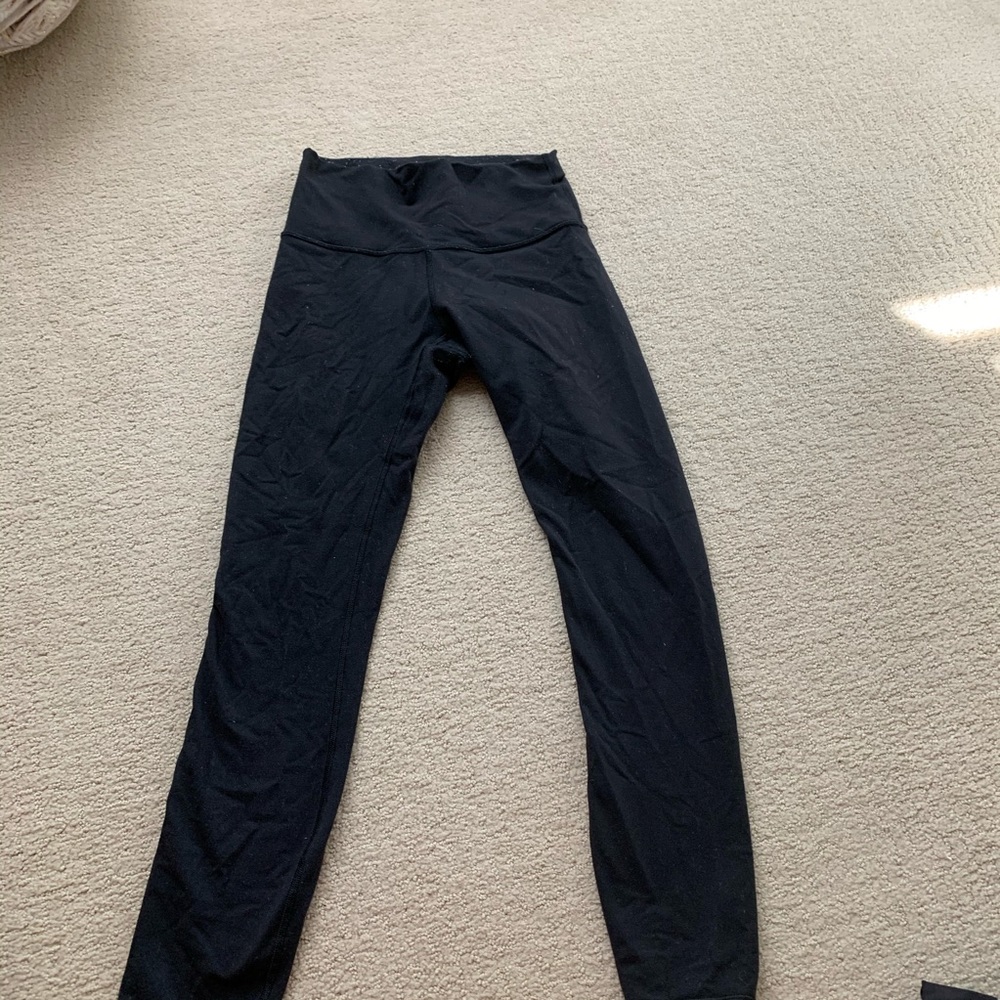 black lululemon leggings